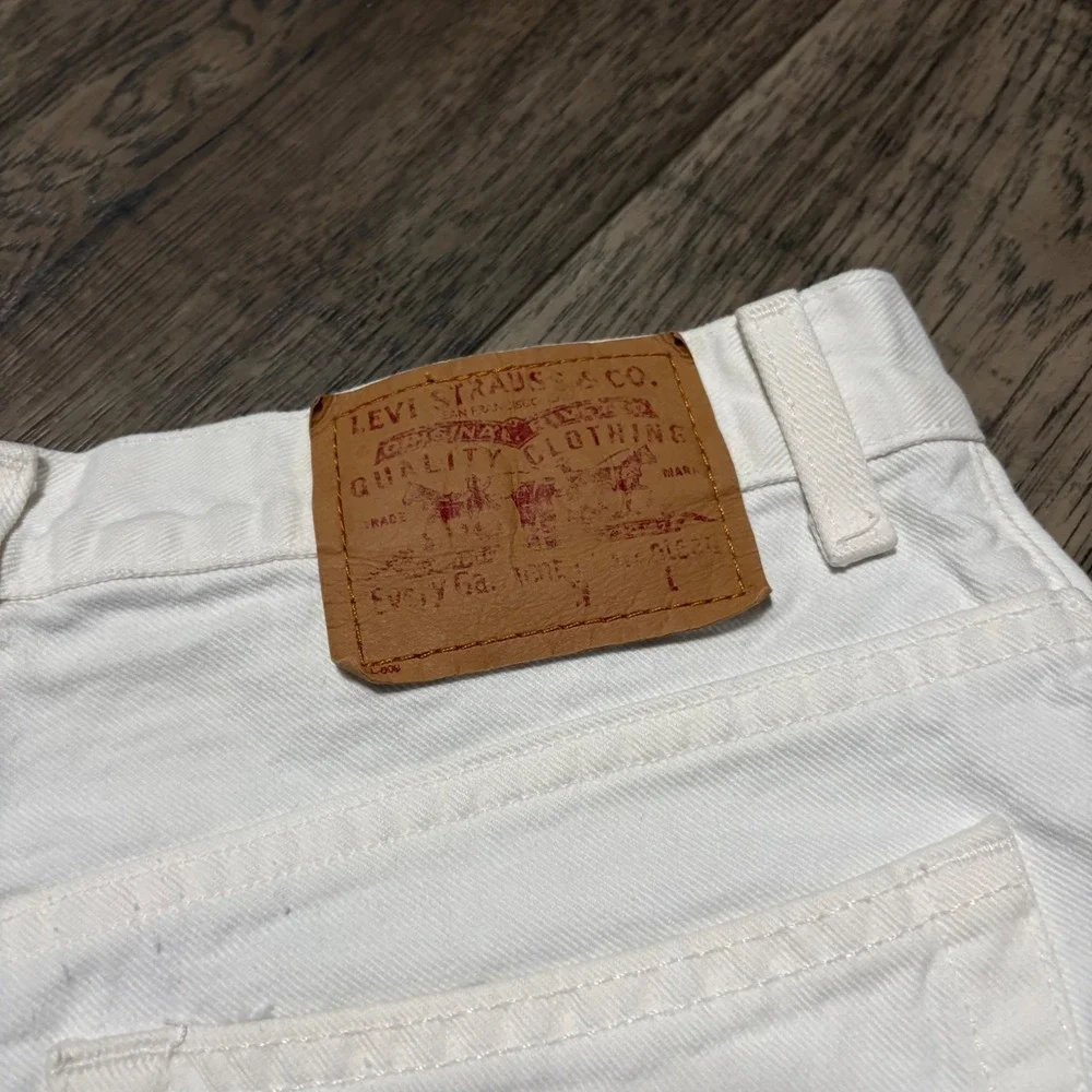 Levis Denim Shorts Women 11‎ White Good Vintage High Waisted 100% Cotton 4015